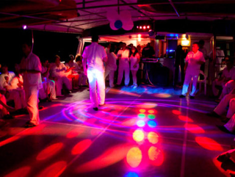 Party Boat: White NIght 